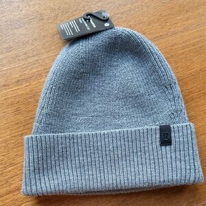 Lululemon Cold Pursuit Knit Grey Beanie